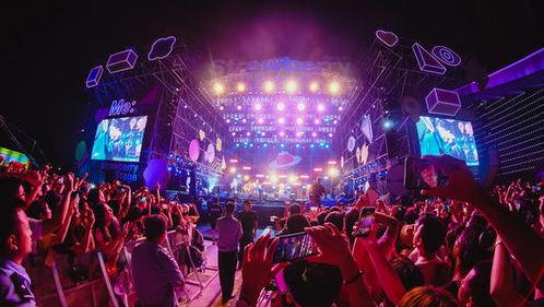 草莓音乐节吃瓜,一场吃瓜群众的狂欢盛宴