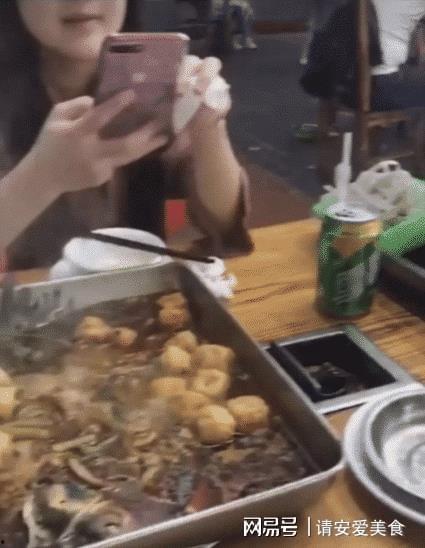 岳池相亲吃瓜事件,一场吃瓜群众的围观与反思