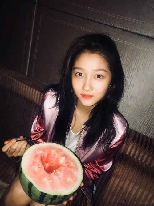 吃瓜吓人照片,吃瓜吓人照片揭秘惊悚幕后