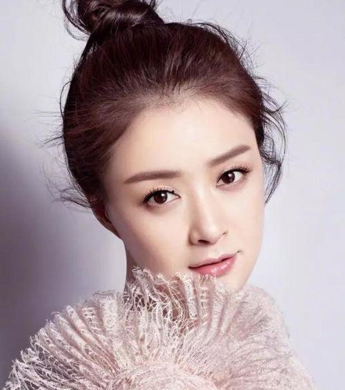 蒋欣吃蛇瓜,勇敢尝鲜蛇瓜记