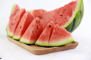 夏日吃瓜p图,吃瓜P图乐趣多