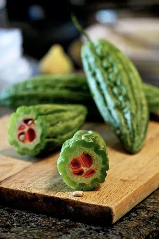 何婧靖吃瓜,揭秘娱乐圈幕后真相