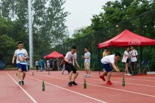 四川操场吃瓜视频,一场引发热议的校园风波