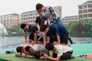 四川操场吃瓜视频,一场引发热议的校园风波