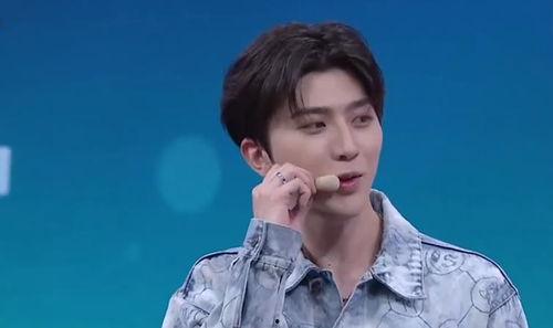 安利蔡徐坤吃瓜