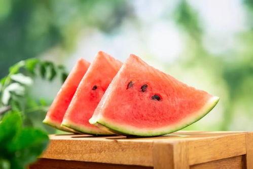 来老地方吃瓜,探寻夏日消暑美食之旅