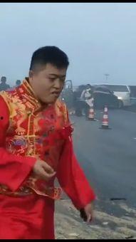 新郎成了吃瓜群众,一场意外的婚礼闹剧