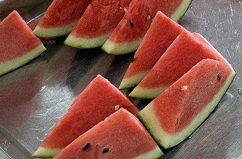 权威吃瓜,权威吃瓜，带你领略明星幕后真相