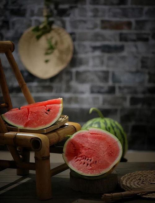 带你吃瓜诗词,带你领略“吃瓜”诗词中的趣味人生